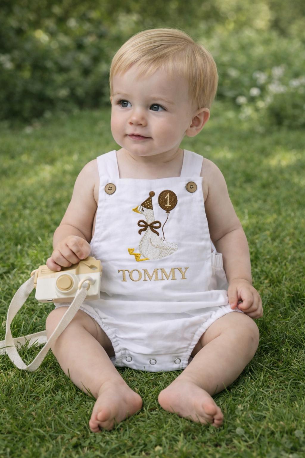 Personalised I am one birthday romper - Goose 2